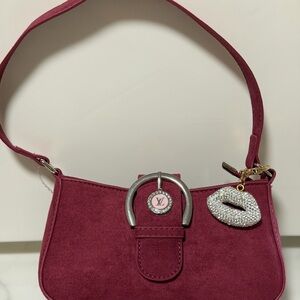 🔥Elegant Burgundy Shoulder Bag WITH AN AUTHENTIC LV CHARM 🔥
